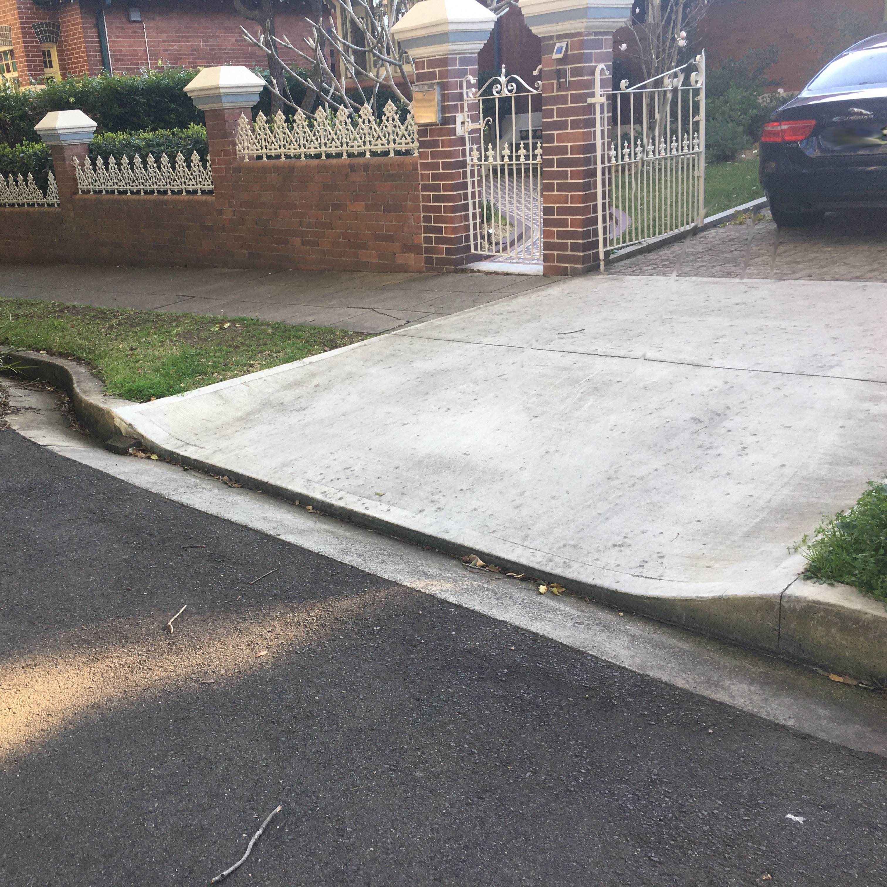 Picture of a Generic Driveway showing car.